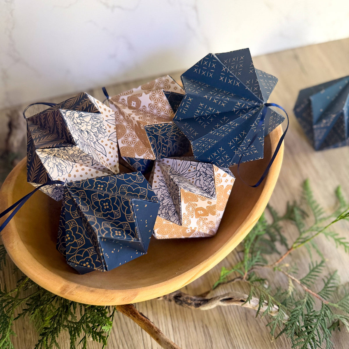Paper Ornament Craft Kit / Blue & Gold