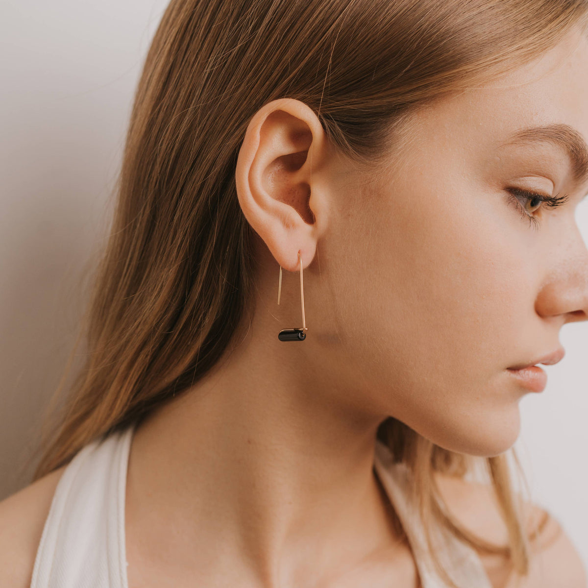 Drop - Black Onyx - Gold Earrings