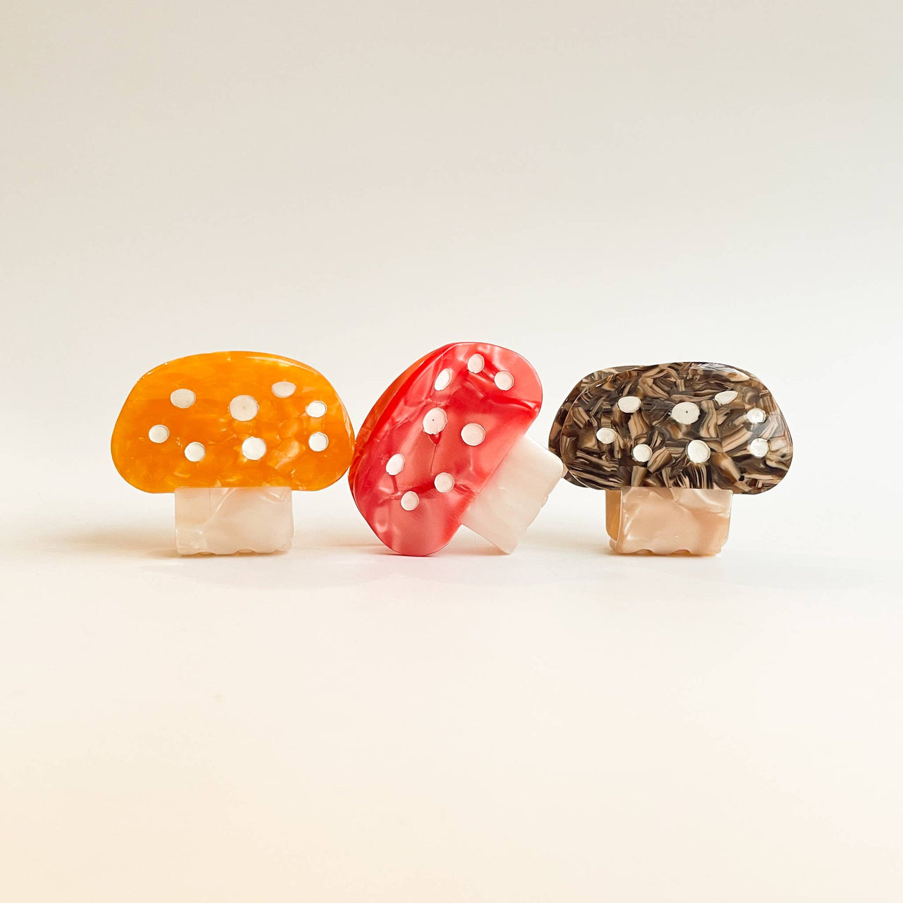 Alice Mushroom Claw Clip - Small : Assorted
