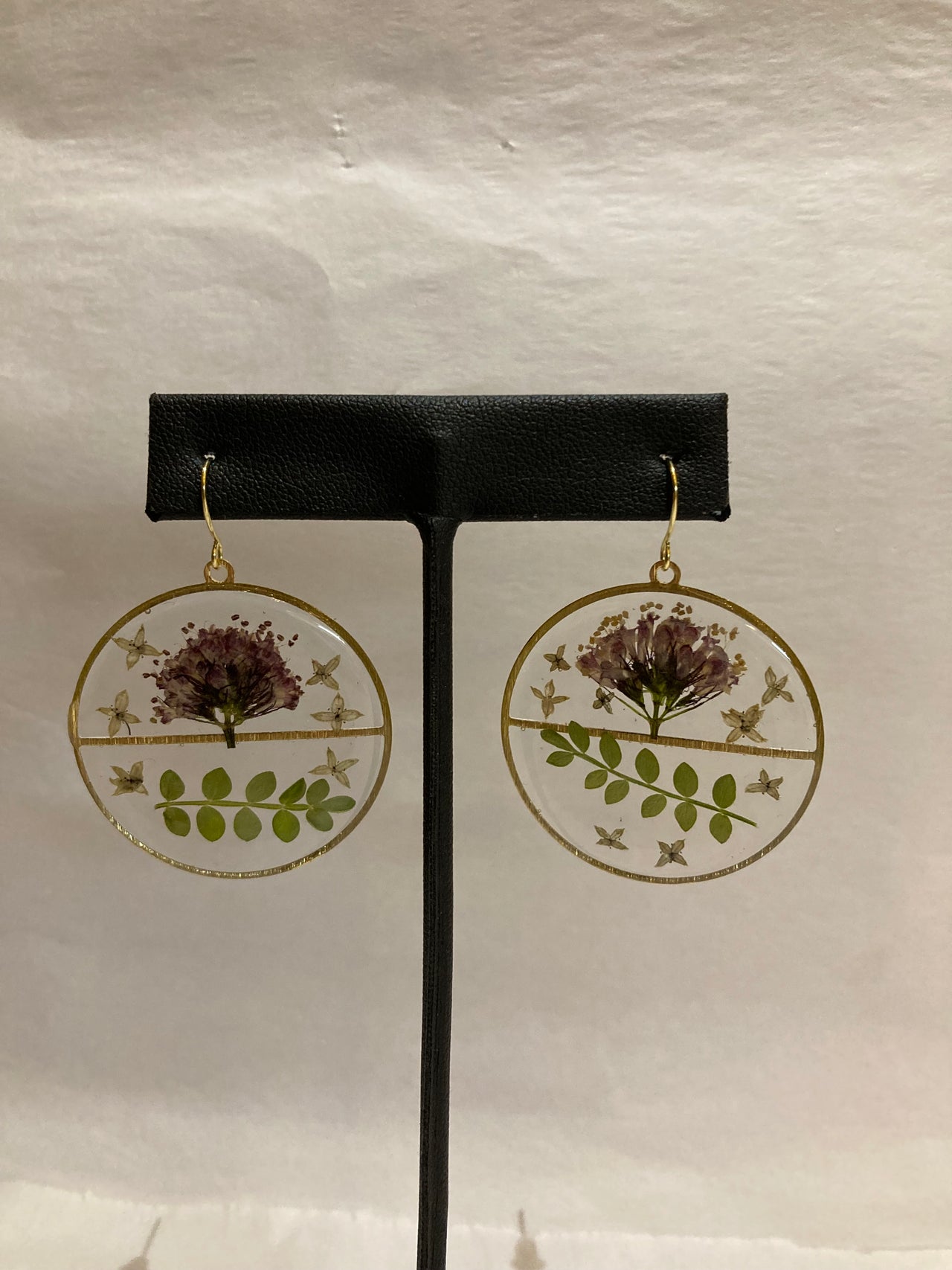 Valerian bedstraw circle earrings