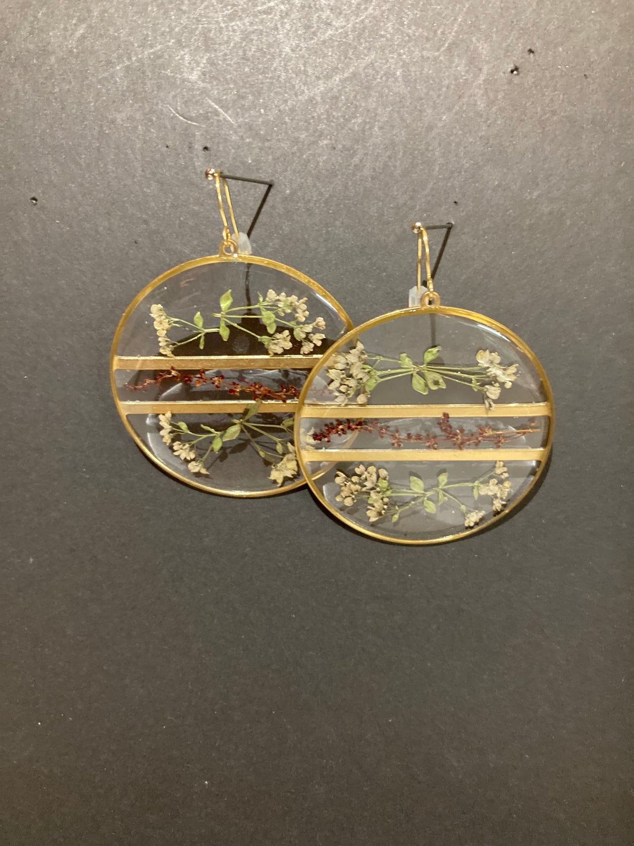 Tri-grass circle earrings