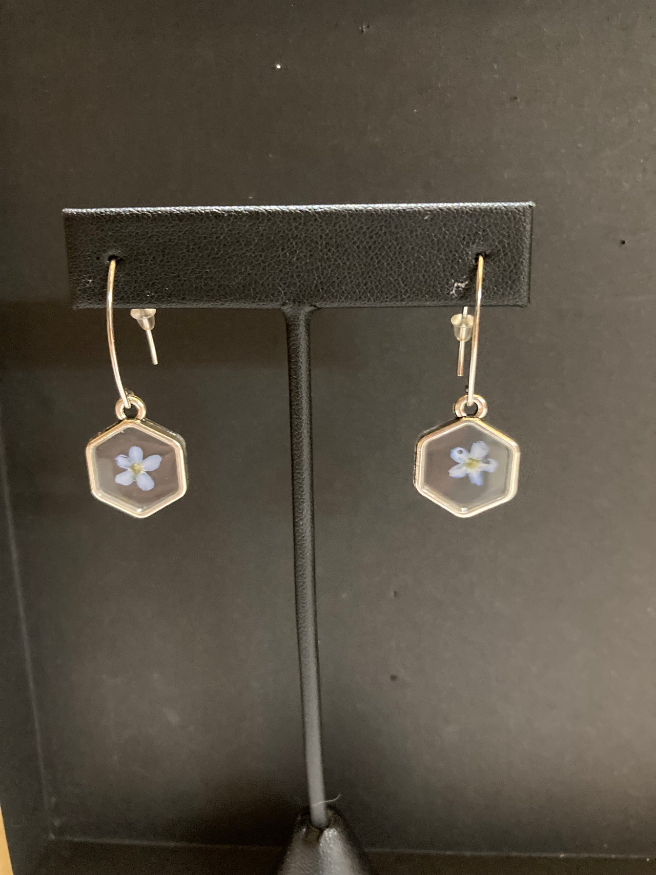 Forget Me Not Hexagons solid thread earrings (FMN hex solid thread)