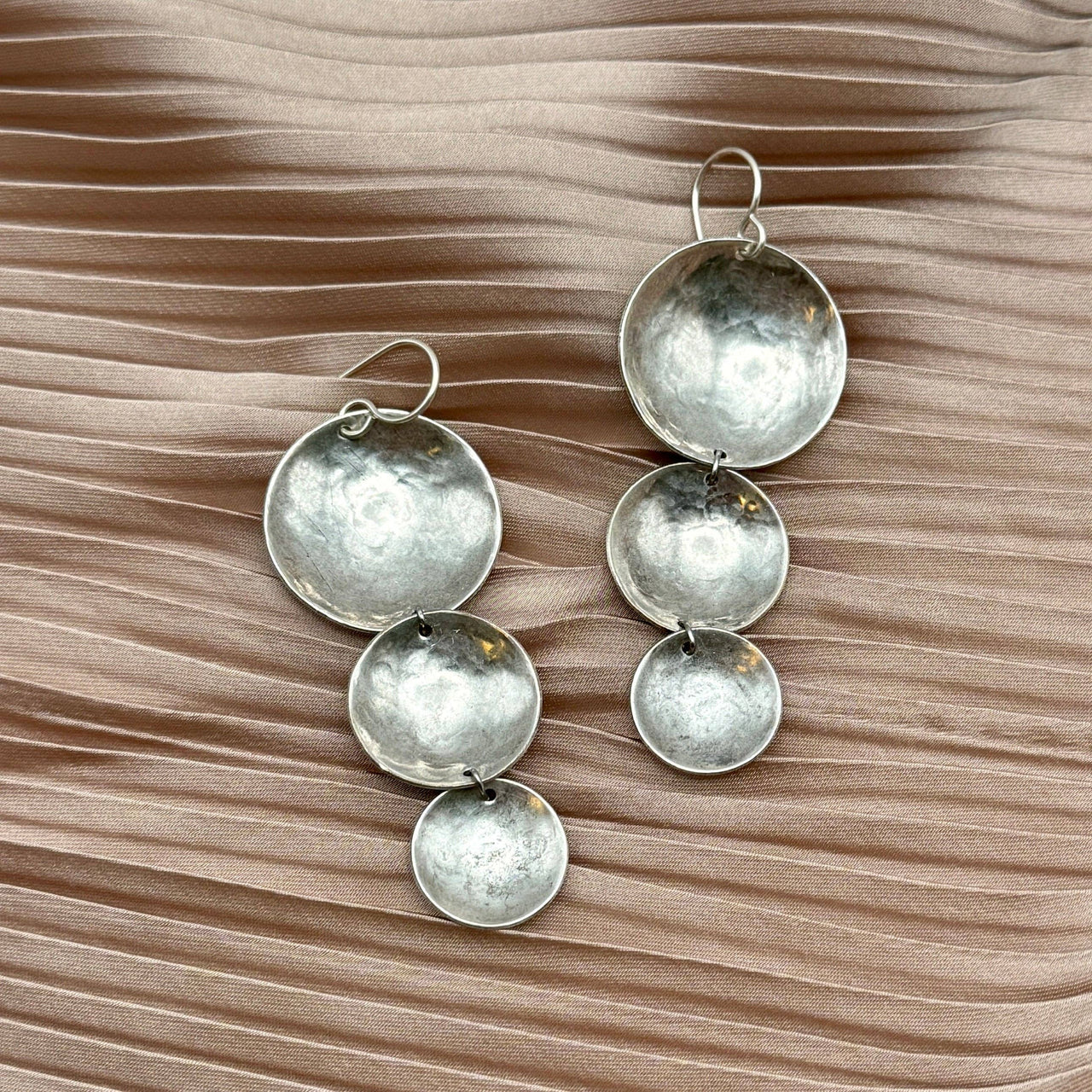 Pebble Earrings: Silver / Small