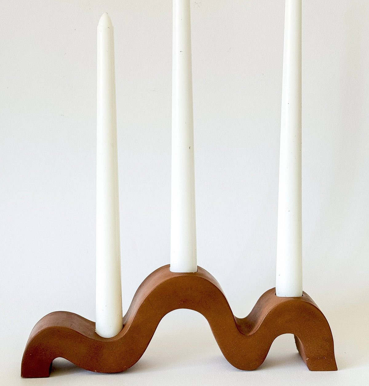 Wavy Taper Candle Holder | Candlestick Holder: Saddle