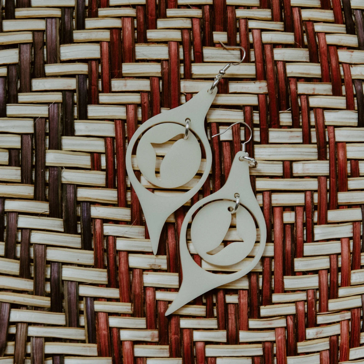 Octopus Eyes - Ivory