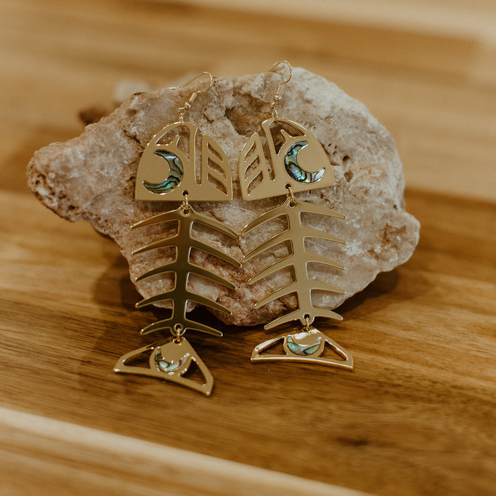 Metal Medium Salmon Ghost Earrings - 14k Gold