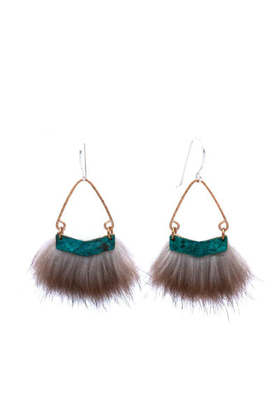 Mini Patina Wide V Sea Otter Fur Earring